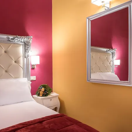 Residenza Conte Di Cavour&luxury Rooftop Hotel Florence