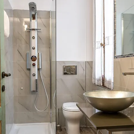 Residenza Conte Di Cavour&luxury Rooftop Hotel Florencja