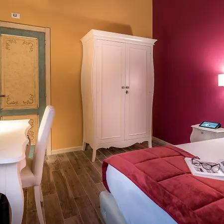Residenza Conte Di Cavour&luxury Rooftop 3* Florencie