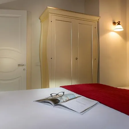 Residenza Conte Di Cavour&luxury Rooftop Hotel